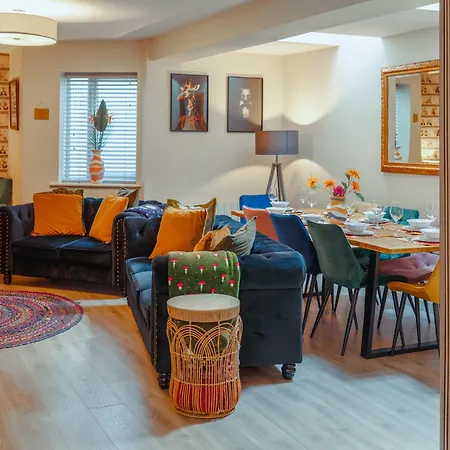 Holiday home Normanby House *