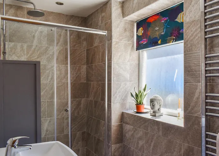 Normanby House Holiday home *